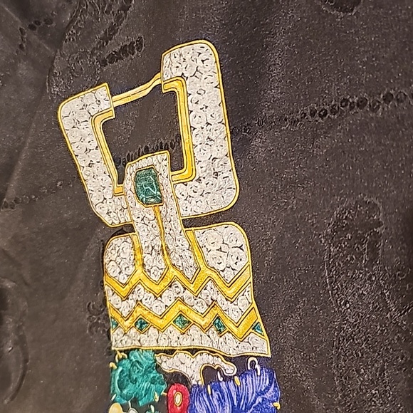 CARTIER 100% Silk Scarf EUC - Picture 4 of 11